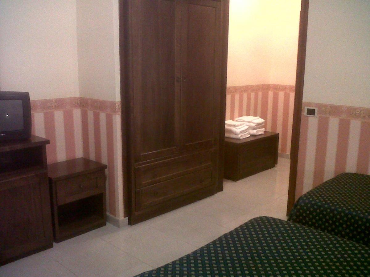 Hotel Eden Sul Lago Bolsena Ngoại thất bức ảnh